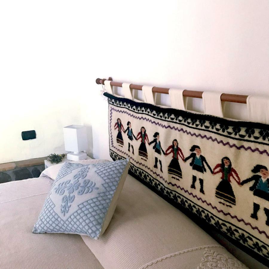 B&B La Tasgia Aggius Εξωτερικό φωτογραφία